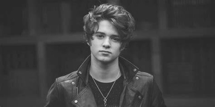 Bradley Simpson Net Worth